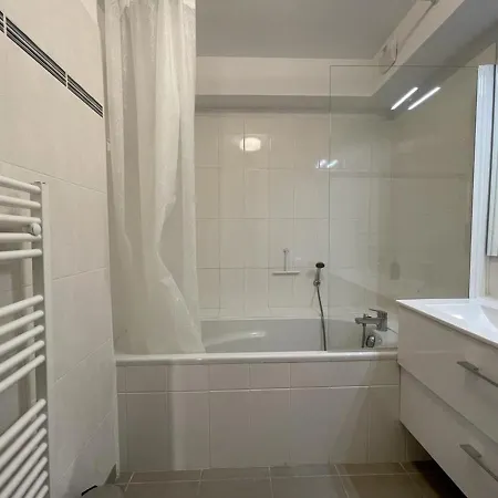 Апартаменты Bel T2 En Centre-ville D'arcachon Avec Balcon, A 200m De La Et Proche De La Gare - Fr-1-474-243